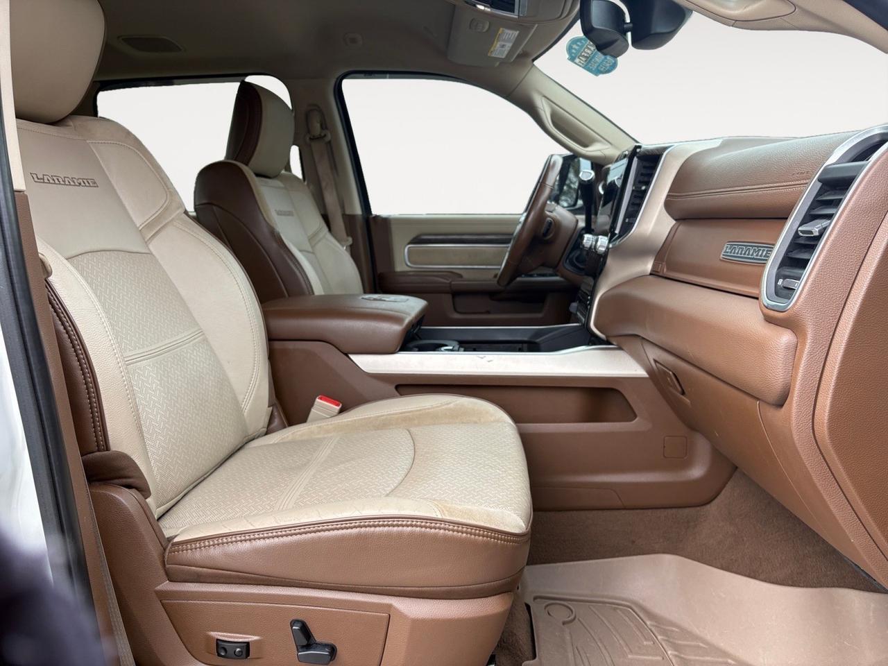 2019 Ram 3500 Laramie, POWER RUNNING BOARDS, BLIND SPOT ALERT, PUSH BUTTON START, HEATED & COOLING SEATS, APPLE CARPLAY/ANDROID AUTO, REMOTE RELEASE TAILGATE, LOW MILES, ONLY 1 OWNER, GO BIG IN THIS 3500! Virginia Beach VA