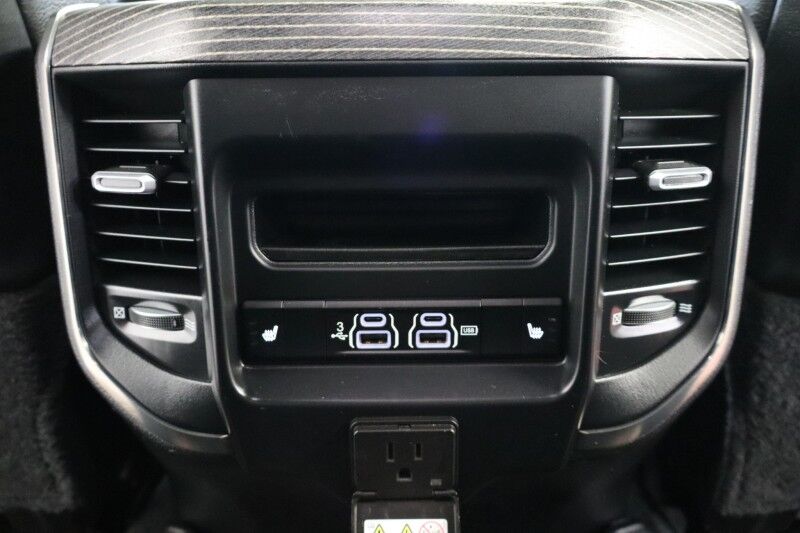 2019 Ram 3500 Limited Dually 6.7L Diesel 12in GPS Camera Gooseneck 35in Tires Arlington TX