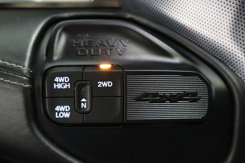 2019 Ram 3500 Limited Dually 6.7L Diesel 12in GPS Camera Gooseneck 35in Tires Arlington TX