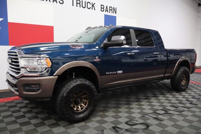 2019 Ram 3500 Longhorn Mega Cab 4WD 6.7L Diesel 35in Toyo Tires Sunroof