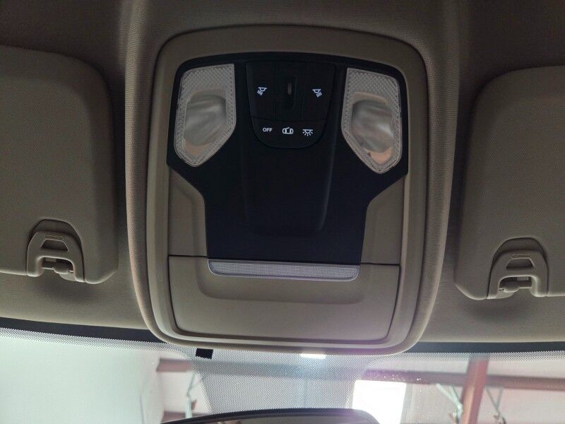 2019 Ram 5500 4WD Flatbed 6.7L Cummins Diesel Dually AISIN Transmission FREE WARRANTY Arlington TX