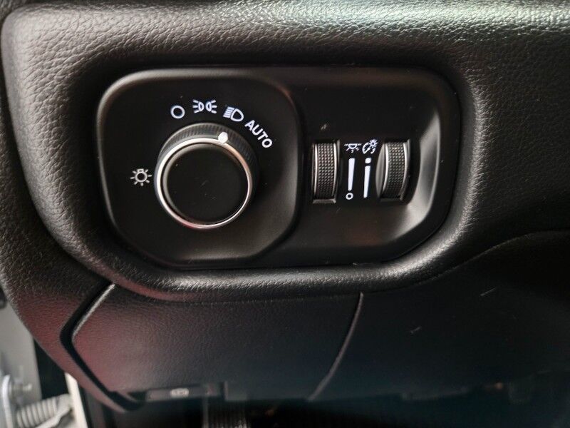 2019 Ram 5500 4WD Flatbed 6.7L Cummins Diesel Dually AISIN Transmission FREE WARRANTY Arlington TX