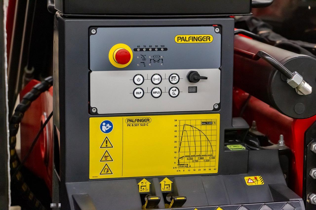 2019 Ram 5500 4x4 Crew Cab Laramie Picker AISIN Red Deer AB