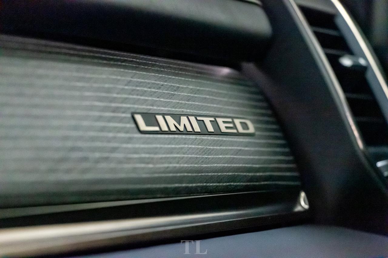 2019 Ram 5500 4x4 Crew Cab Limited Deck Dually Diesel AISIN Red Deer AB