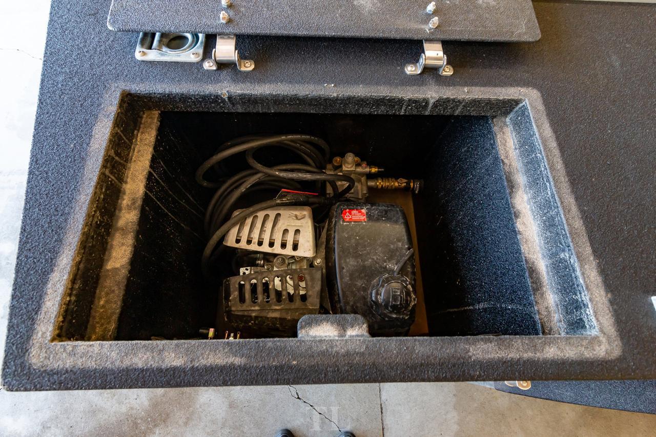 2019 Ram 5500 4x4 Crew Cab Limited Deck Dually Diesel AISIN Red Deer AB