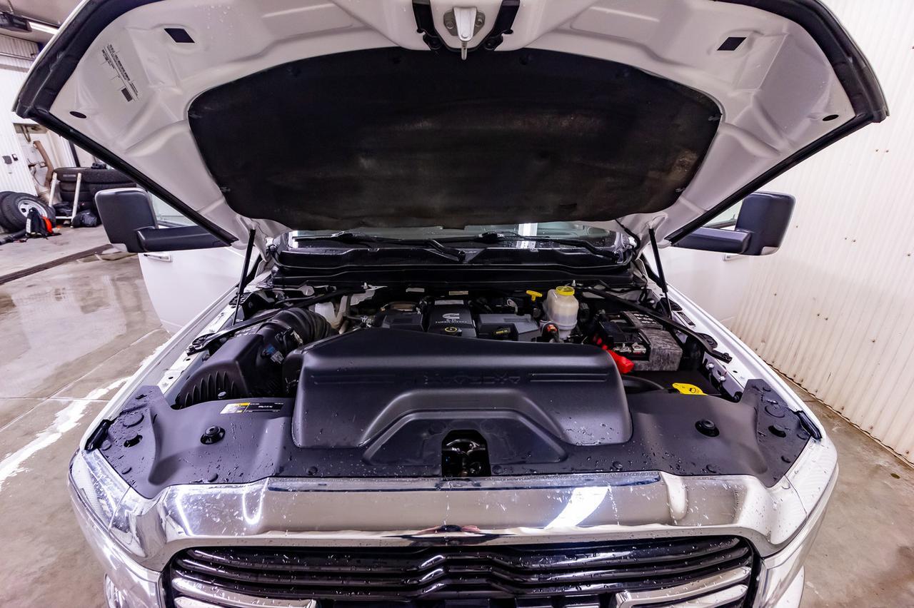 2019 Ram 5500 4x4 Crew Cab SLT Deck Diesel AISIN BCam Red Deer AB