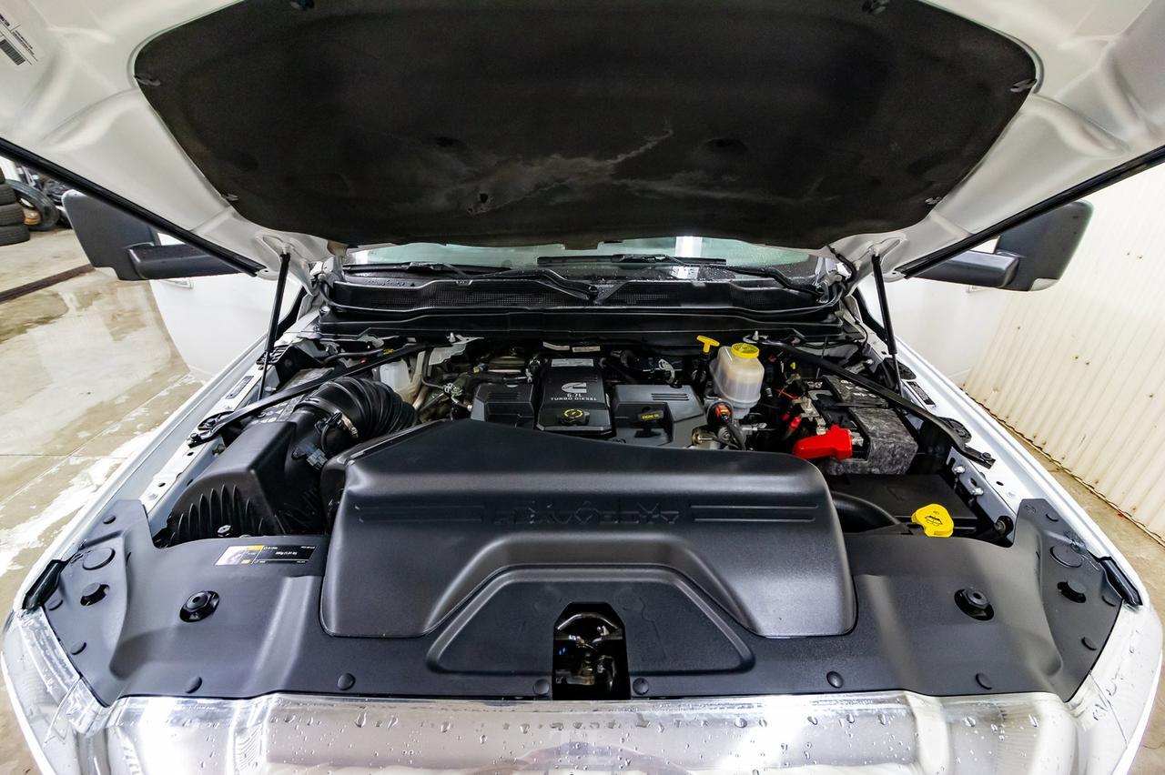 2019 Ram 5500 4x4 Crew Cab SLT Deck Diesel AISIN BCam Red Deer AB