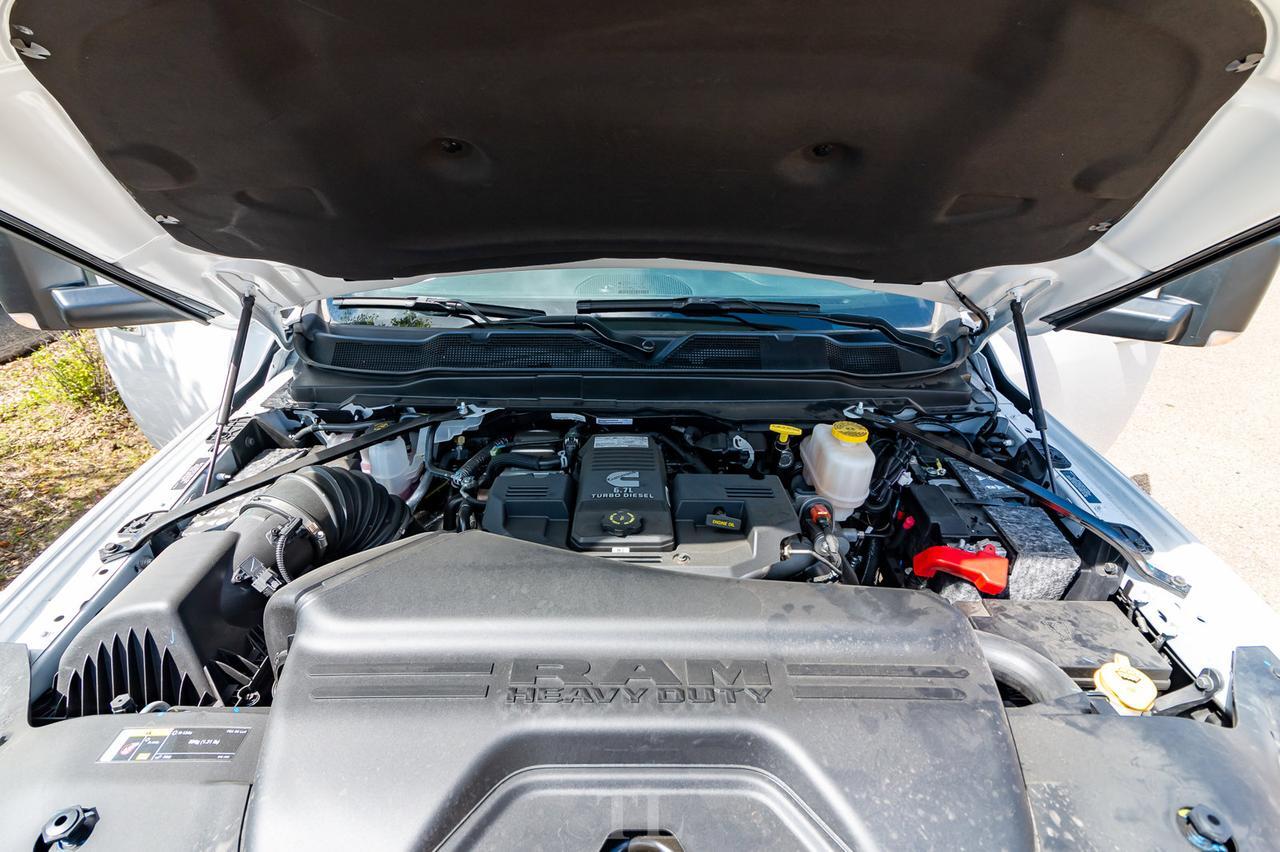 2019 Ram 5500 4x4 Crew Cab SLT Diesel AISIN Picker Red Deer AB