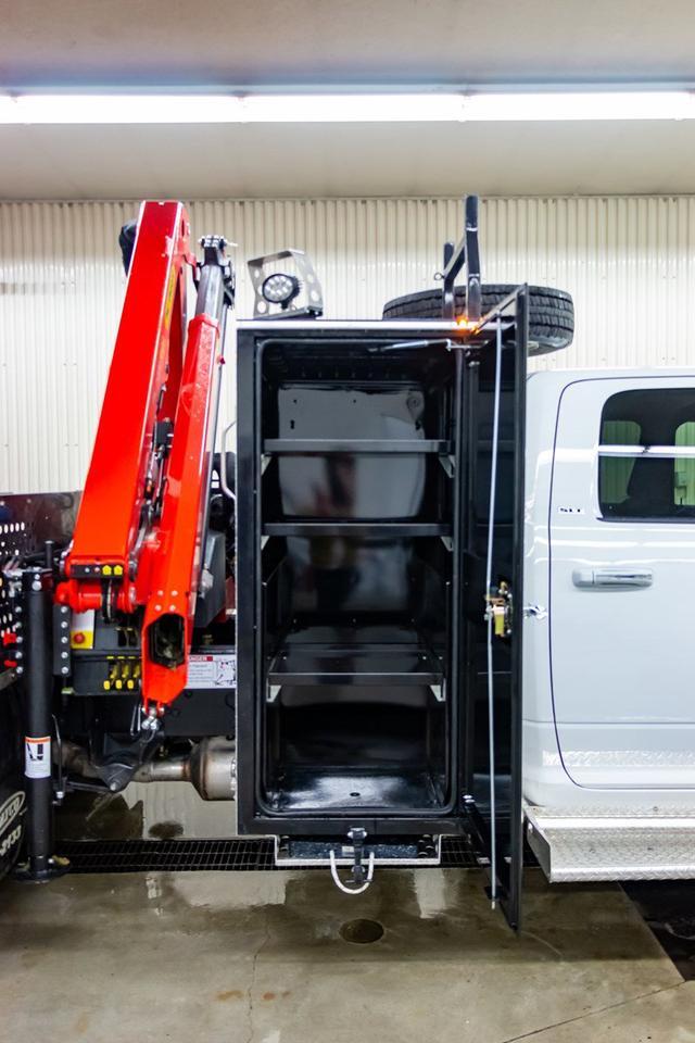 2019 Ram 5500 4x4 Crew Cab SLT Diesel Picker BCam Red Deer AB