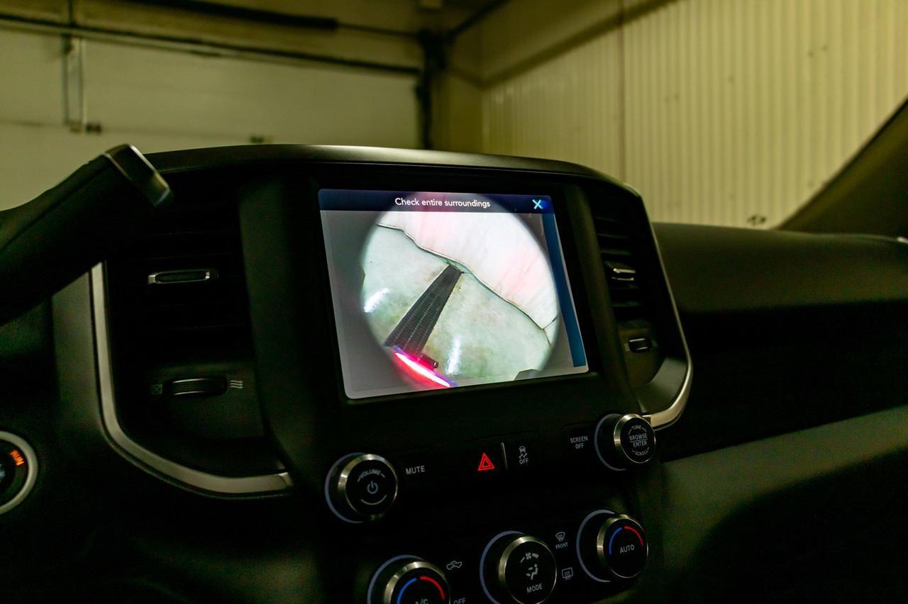 2019 Ram 5500 4x4 Crew Cab SLT Diesel Picker BCam Red Deer AB