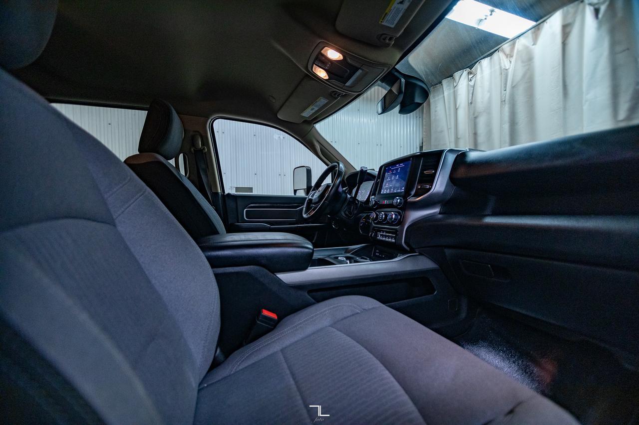 2019 Ram 5500 4x4 Crew Cab SLT Picker Deck Diesel AISIN Red Deer AB