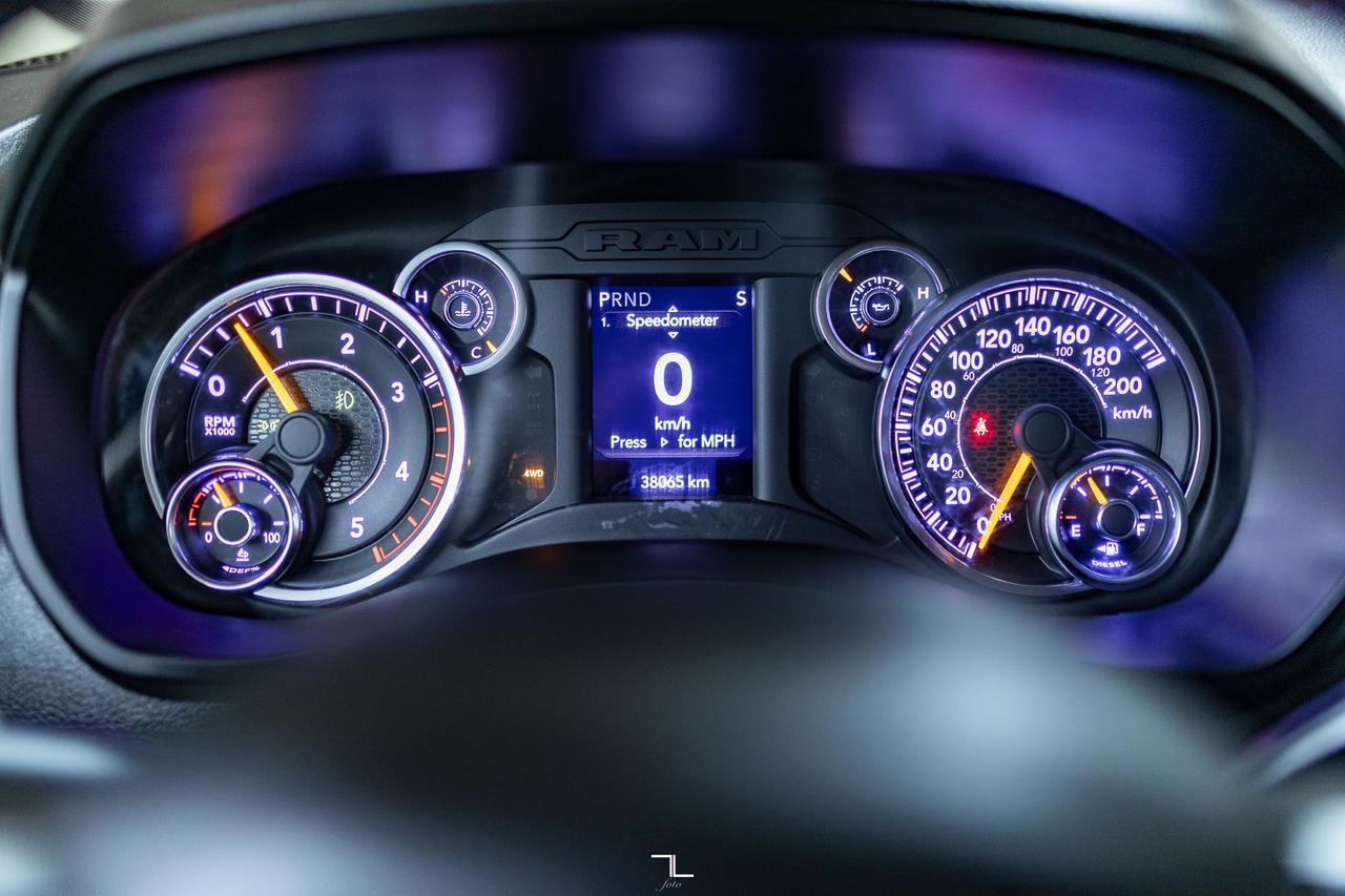 2019 Ram 5500 4x4 Crew Cab SLT Picker Deck Diesel AISIN Red Deer AB