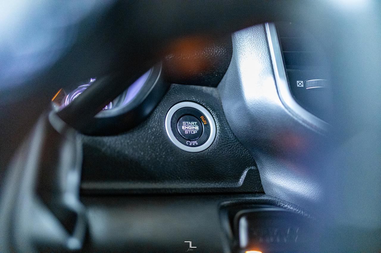 2019 Ram 5500 4x4 Crew Cab SLT Picker Deck Diesel AISIN Red Deer AB