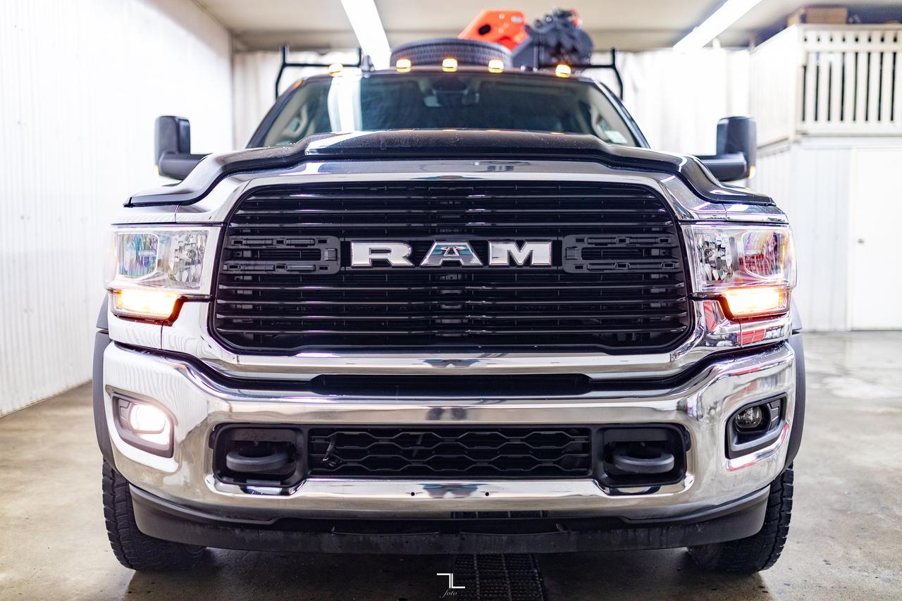 2019 Ram 5500 4x4 Crew Cab SLT Picker Deck Diesel AISIN Red Deer AB