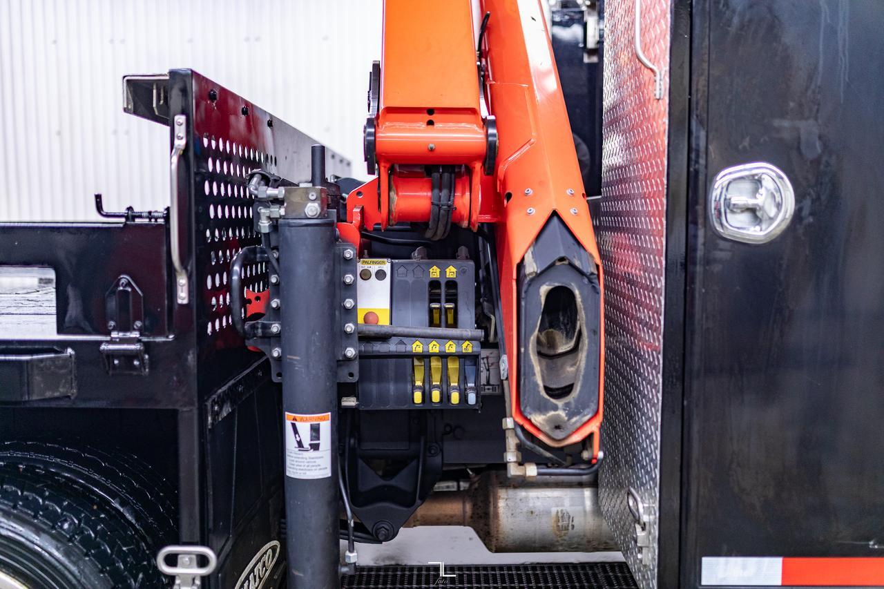 2019 Ram 5500 4x4 Crew Cab SLT Picker Deck Diesel AISIN Red Deer AB