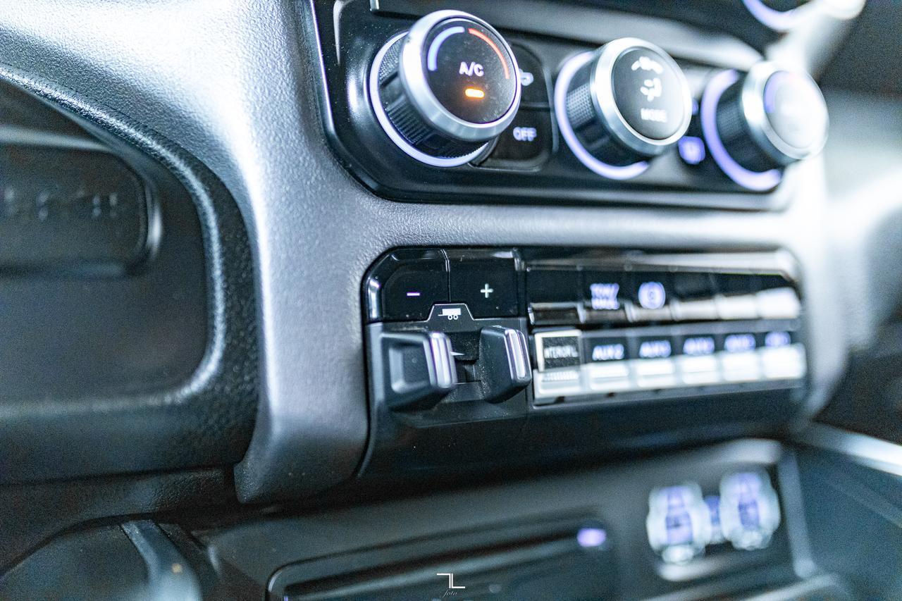 2019 Ram 5500 4x4 Crew Cab SLT Picker Deck Diesel AISIN Red Deer AB