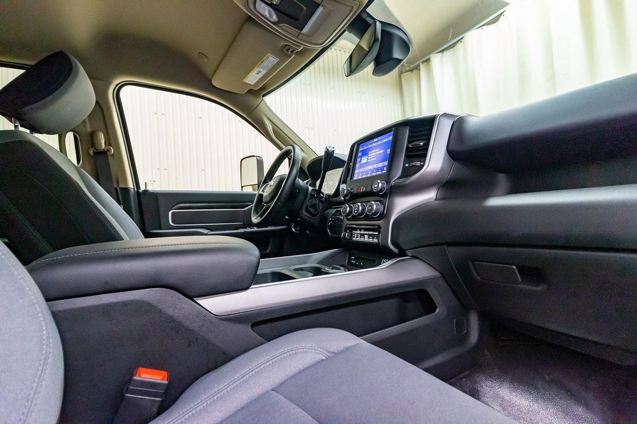 2019 Ram 5500 4x4 Crew Cab SLT Picker Diesel AISIN Red Deer AB