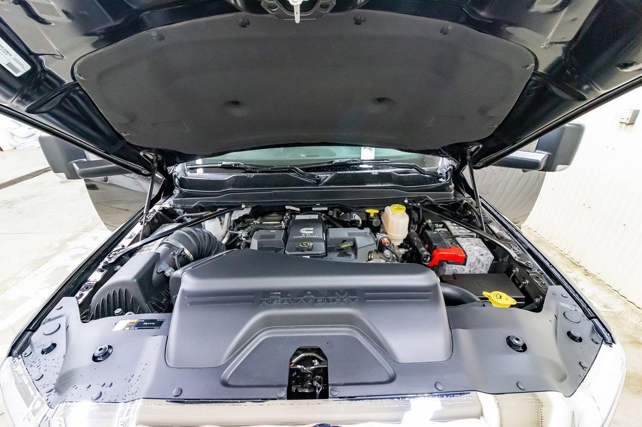 2019 Ram 5500 4x4 Crew Cab SLT Picker Diesel AISIN Red Deer AB