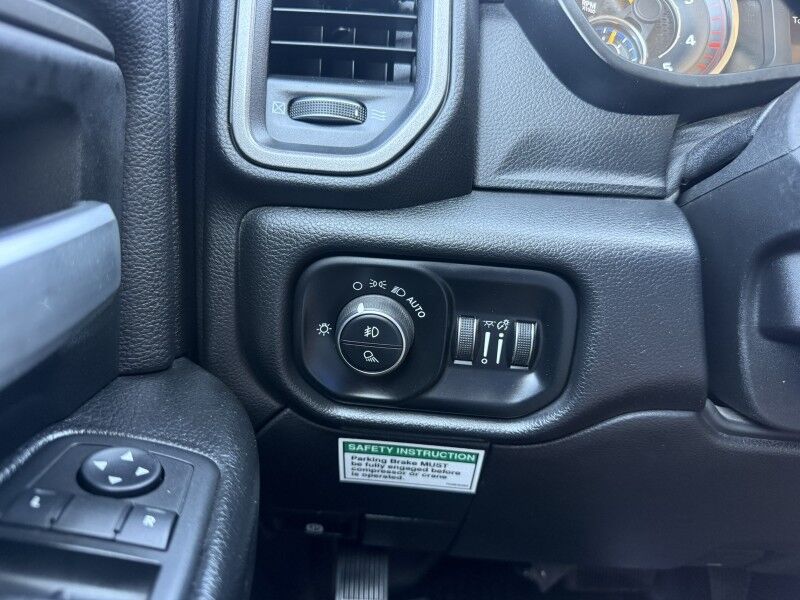 2019 Ram 5500 4x4 Diesel Utility w/ IMT 3203i Crane Tradesman Collinsville OK