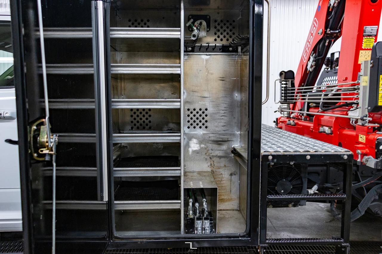 2019 Ram 5500 4x4 Reg Cab SLT Picker Diesel AISIN Red Deer AB