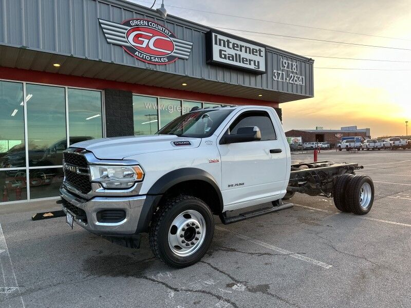 2019 Ram 5500 6.4L Hemi V8 Cab & Chassis