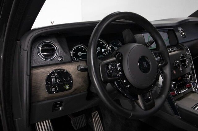 2019 Rolls-Royce Cullinan ($405,350 MSRP) *BESPOKE AUDIO* *REAR THEATRE* *$75,000 IN OPTIONS* San Diego CA