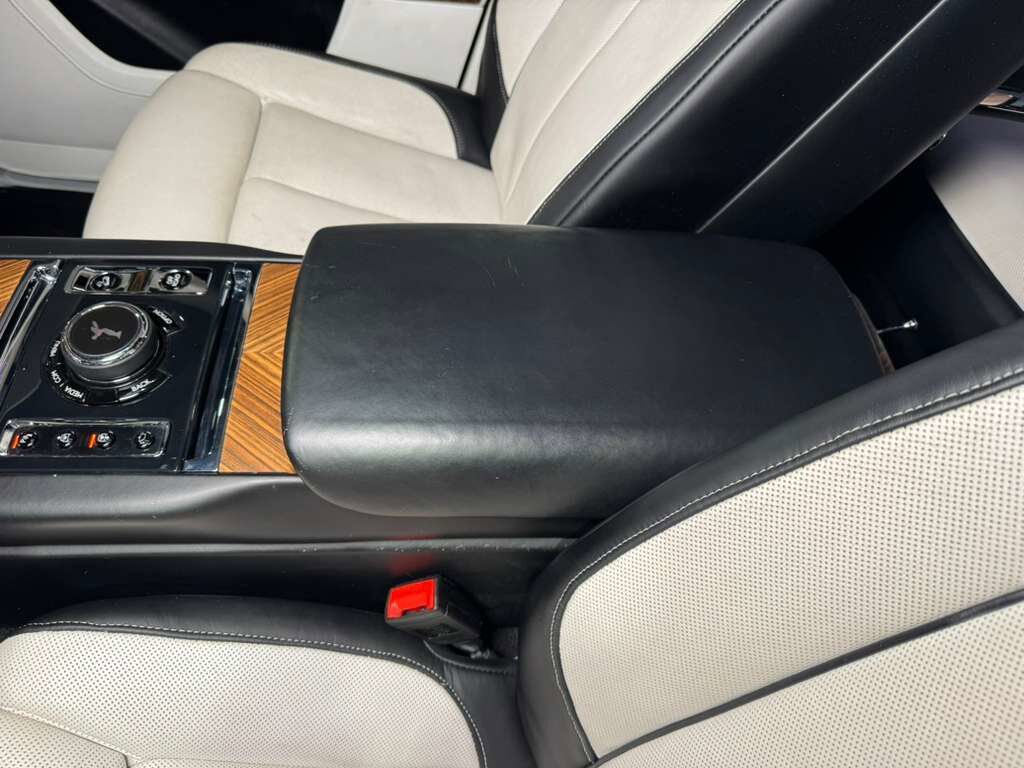 2019 Rolls-Royce Cullinan Burnout Grey paint, bookmatched wood, glass partition, four-passenger configuration AND MUCH MORE!! Fort Lauderdale FL