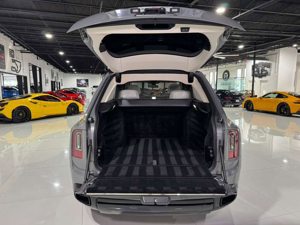 2019 Rolls-Royce Cullinan Burnout Grey paint, bookmatched wood, glass partition, four-passenger configuration AND MUCH MORE!! Fort Lauderdale FL