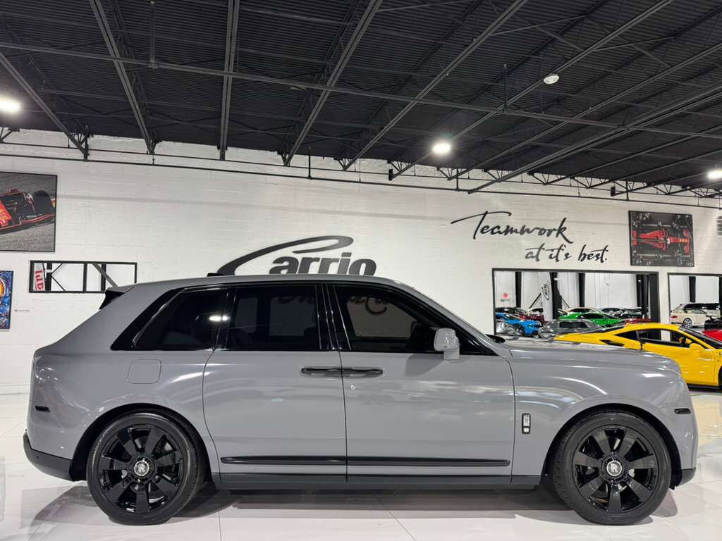 2019 Rolls-Royce Cullinan Burnout Grey paint, bookmatched wood, glass partition, four-passenger configuration AND MUCH MORE!! Fort Lauderdale FL