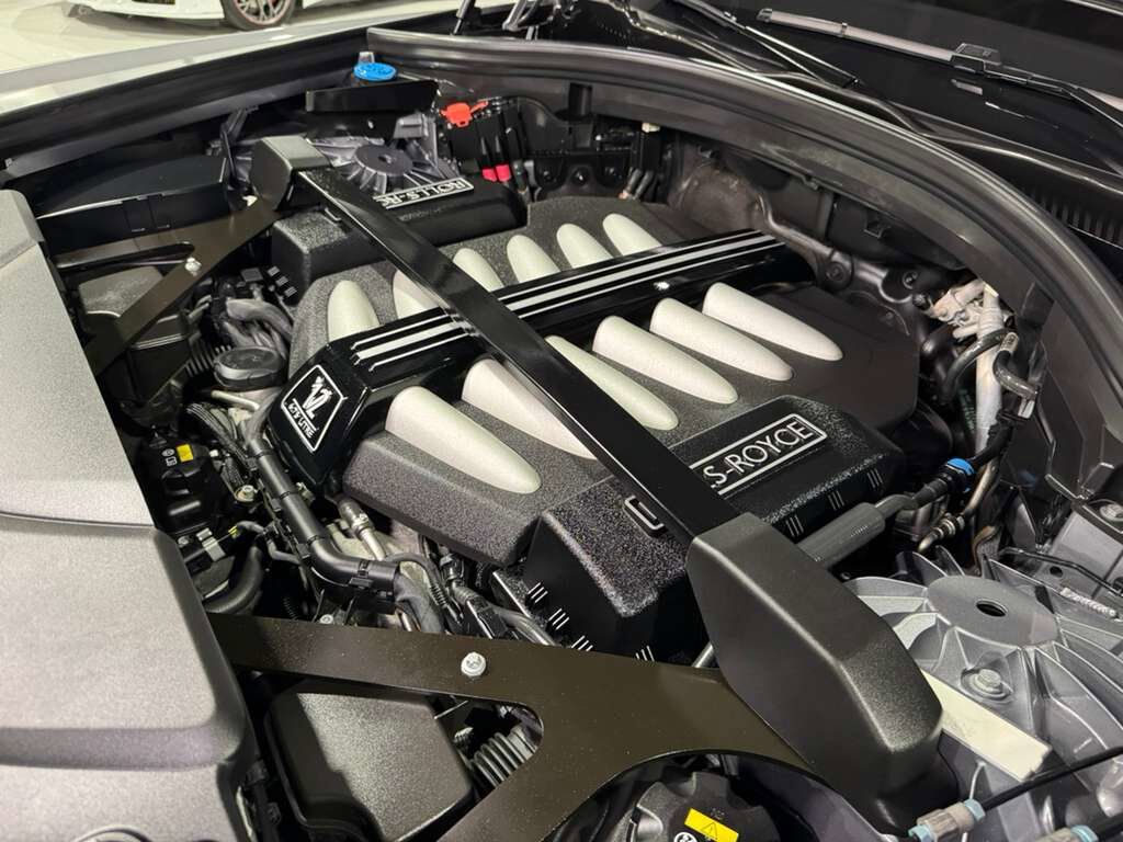 2019 Rolls-Royce Cullinan Burnout Grey paint, bookmatched wood, glass partition, four-passenger configuration AND MUCH MORE!! Fort Lauderdale FL