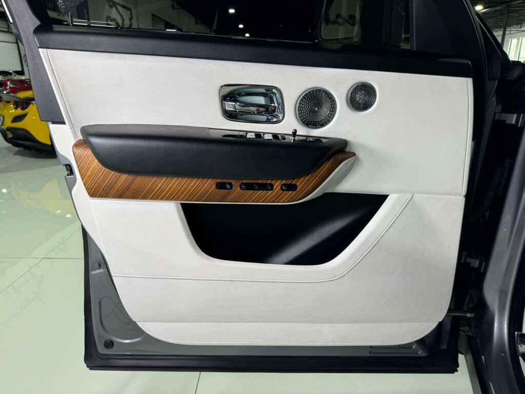 2019 Rolls-Royce Cullinan Burnout Grey paint, bookmatched wood, glass partition, four-passenger configuration AND MUCH MORE!! Fort Lauderdale FL