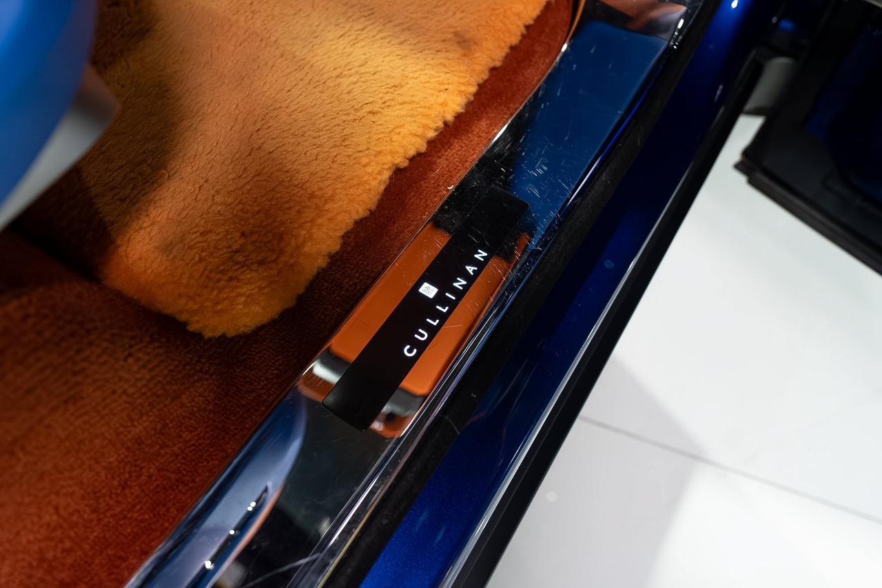 2019 Rolls-Royce Cullinan FOUR-PASSENGER CONFIGURATION! Salamanca Blue paint, Mandarin coachline, bespoke interior AND MORE!!! Fort Lauderdale FL