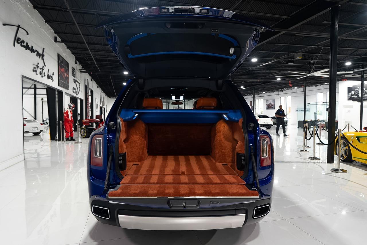 2019 Rolls-Royce Cullinan FOUR-PASSENGER CONFIGURATION! Salamanca Blue paint, Mandarin coachline, bespoke interior AND MORE!!! Fort Lauderdale FL