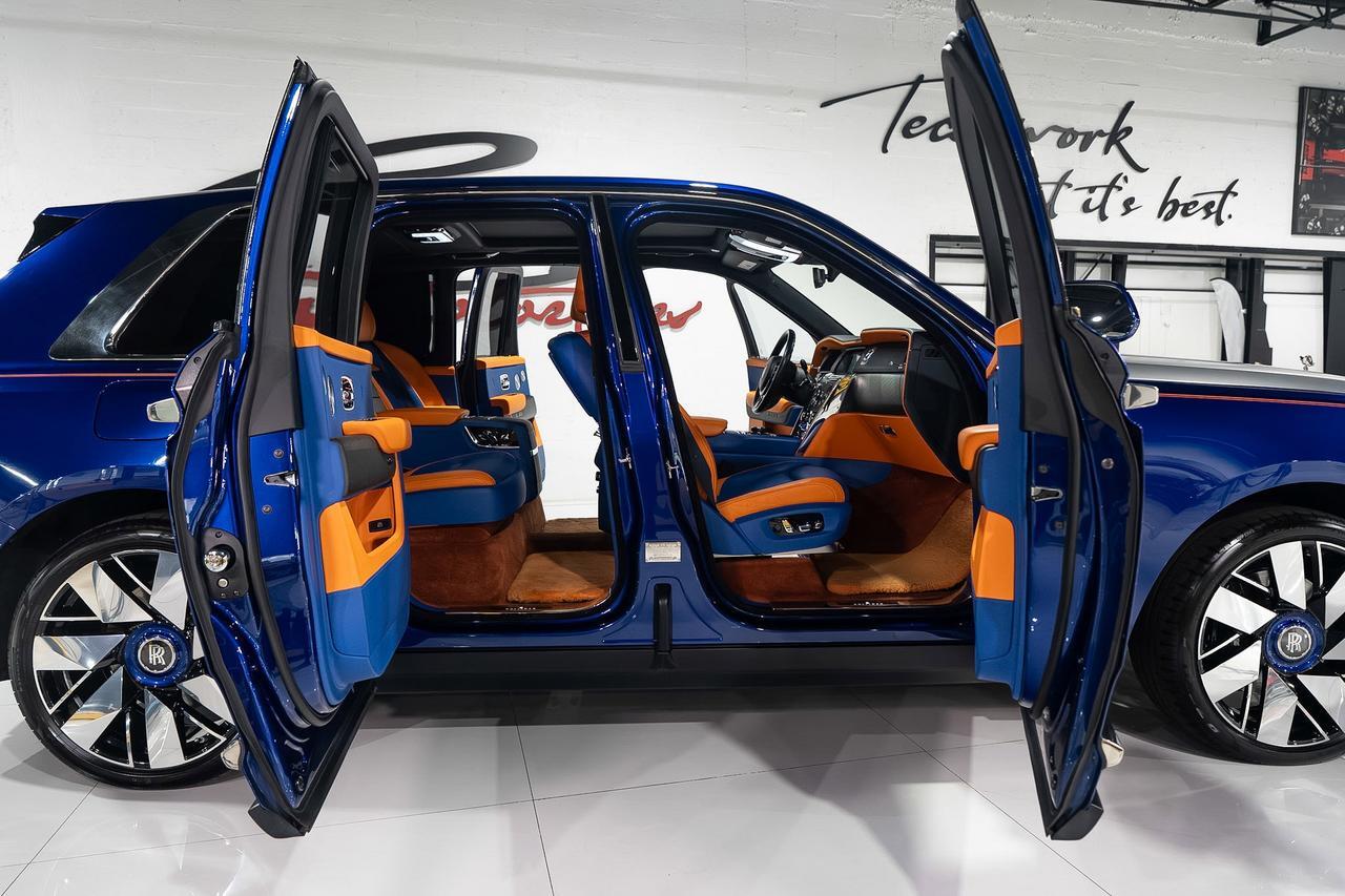 2019 Rolls-Royce Cullinan FOUR-PASSENGER CONFIGURATION! Salamanca Blue paint, Mandarin coachline, bespoke interior AND MORE!!! Fort Lauderdale FL
