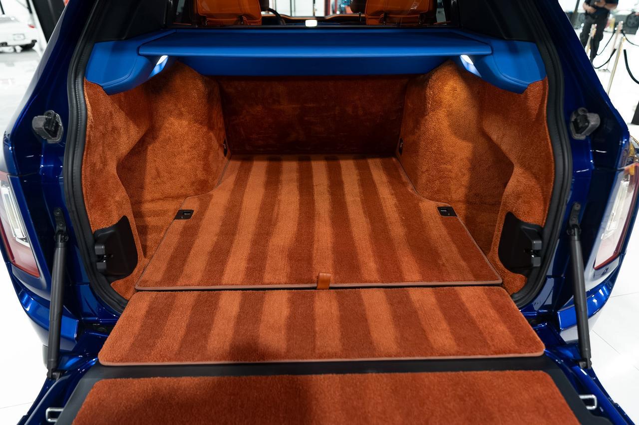 2019 Rolls-Royce Cullinan FOUR-PASSENGER CONFIGURATION! Salamanca Blue paint, Mandarin coachline, bespoke interior AND MORE!!! Fort Lauderdale FL
