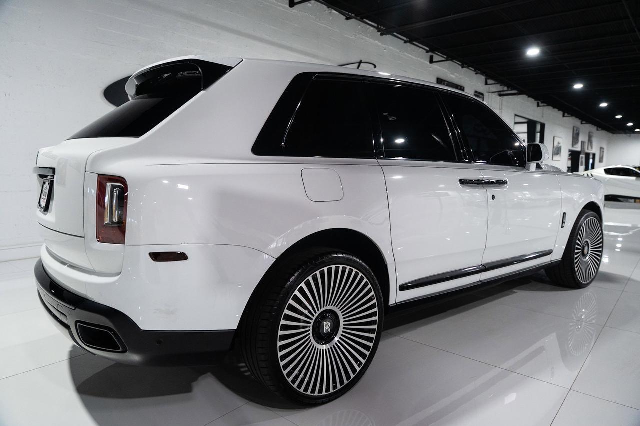 2019 Rolls-Royce Cullinan panoramic roof, Bespoke Audio system, rear infotainment system AND MUCH MORE!! Fort Lauderdale FL