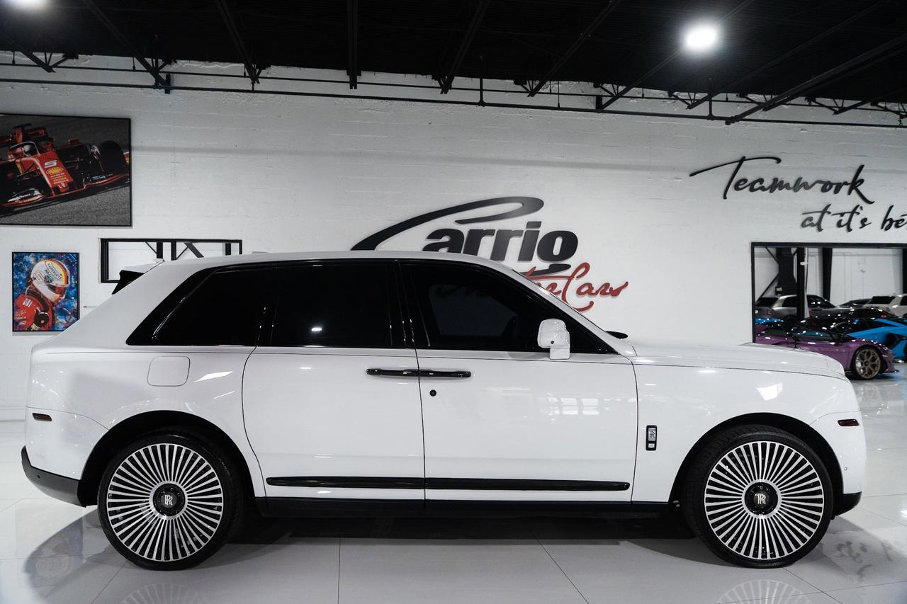 2019 Rolls-Royce Cullinan panoramic roof, Bespoke Audio system, rear infotainment system AND MUCH MORE!! Fort Lauderdale FL