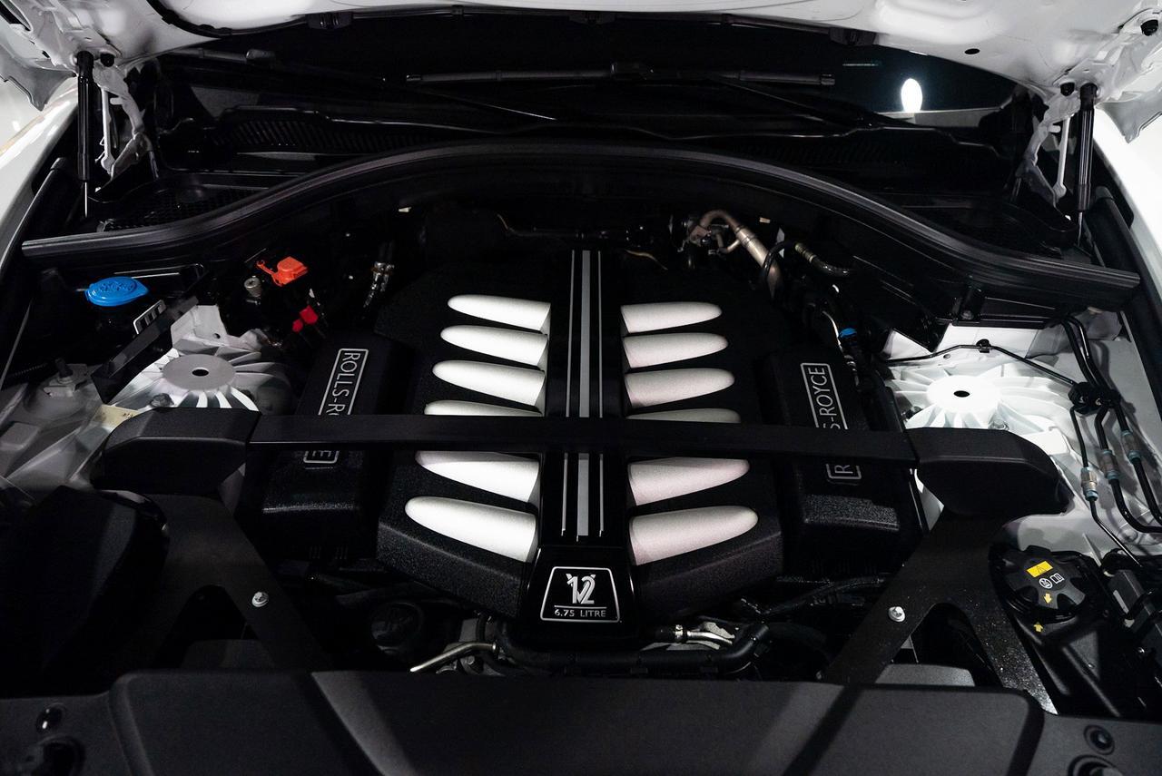 2019 Rolls-Royce Cullinan panoramic roof, Bespoke Audio system, rear infotainment system AND MUCH MORE!! Fort Lauderdale FL