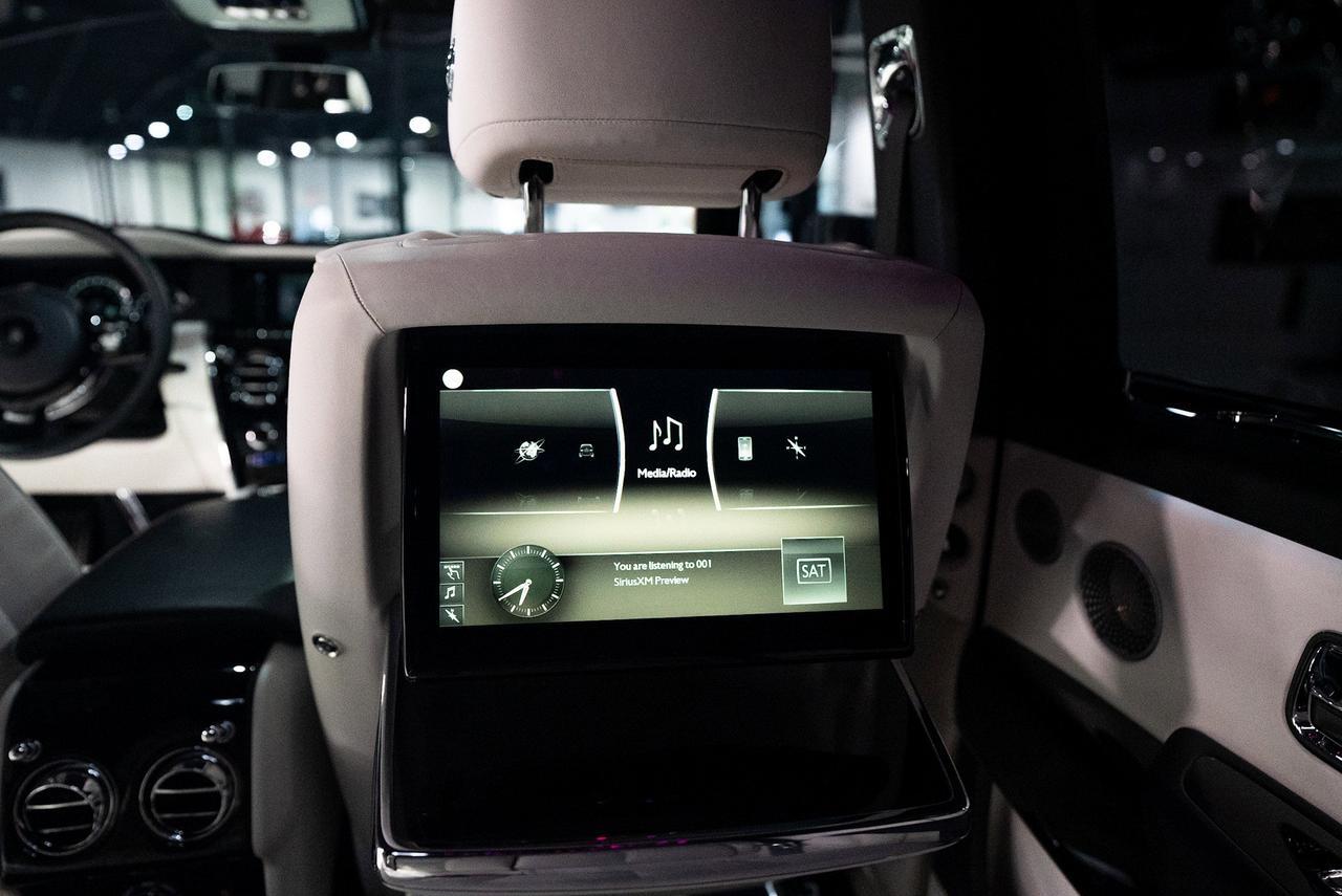 2019 Rolls-Royce Cullinan panoramic roof, Bespoke Audio system, rear infotainment system AND MUCH MORE!! Fort Lauderdale FL