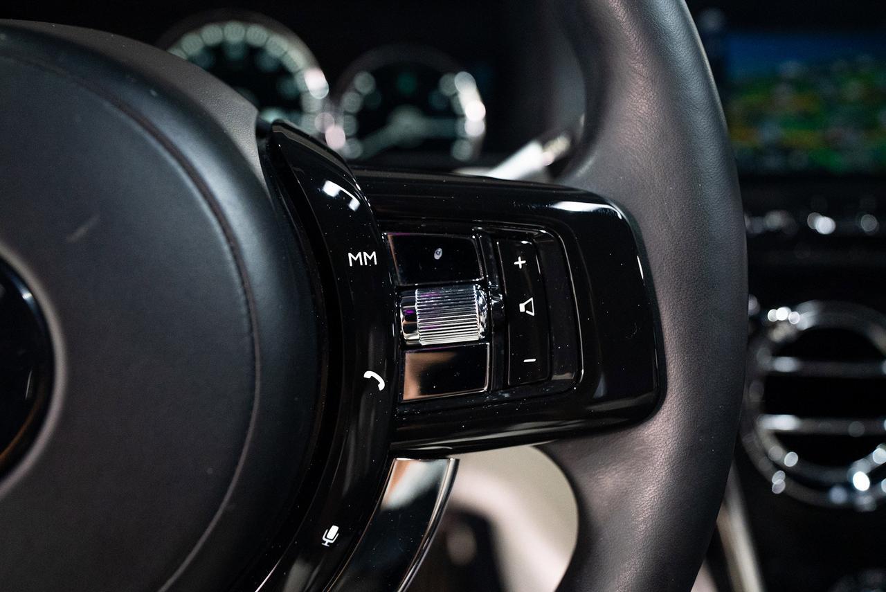 2019 Rolls-Royce Cullinan panoramic roof, Bespoke Audio system, rear infotainment system AND MUCH MORE!! Fort Lauderdale FL