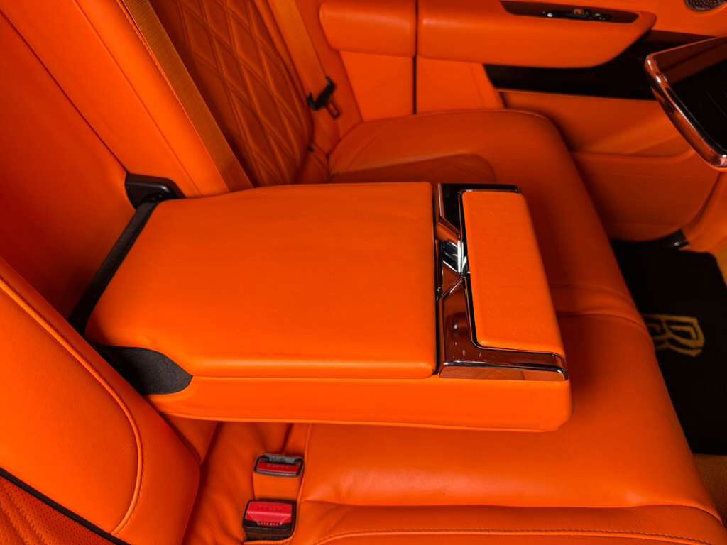 2019 Rolls-Royce Cullinan widebody kit, custom interior, Bespoke Audio system, rear infotainment system AND MUCH MORE!!! Fort Lauderdale FL