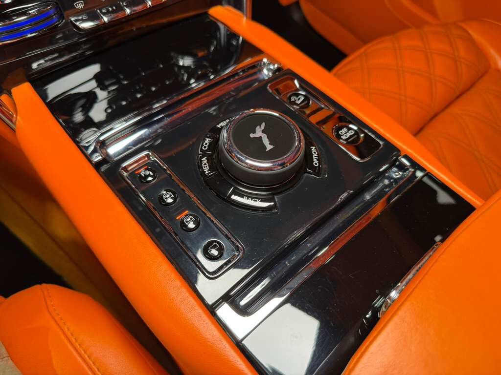 2019 Rolls-Royce Cullinan widebody kit, custom interior, Bespoke Audio system, rear infotainment system AND MUCH MORE!!! Fort Lauderdale FL