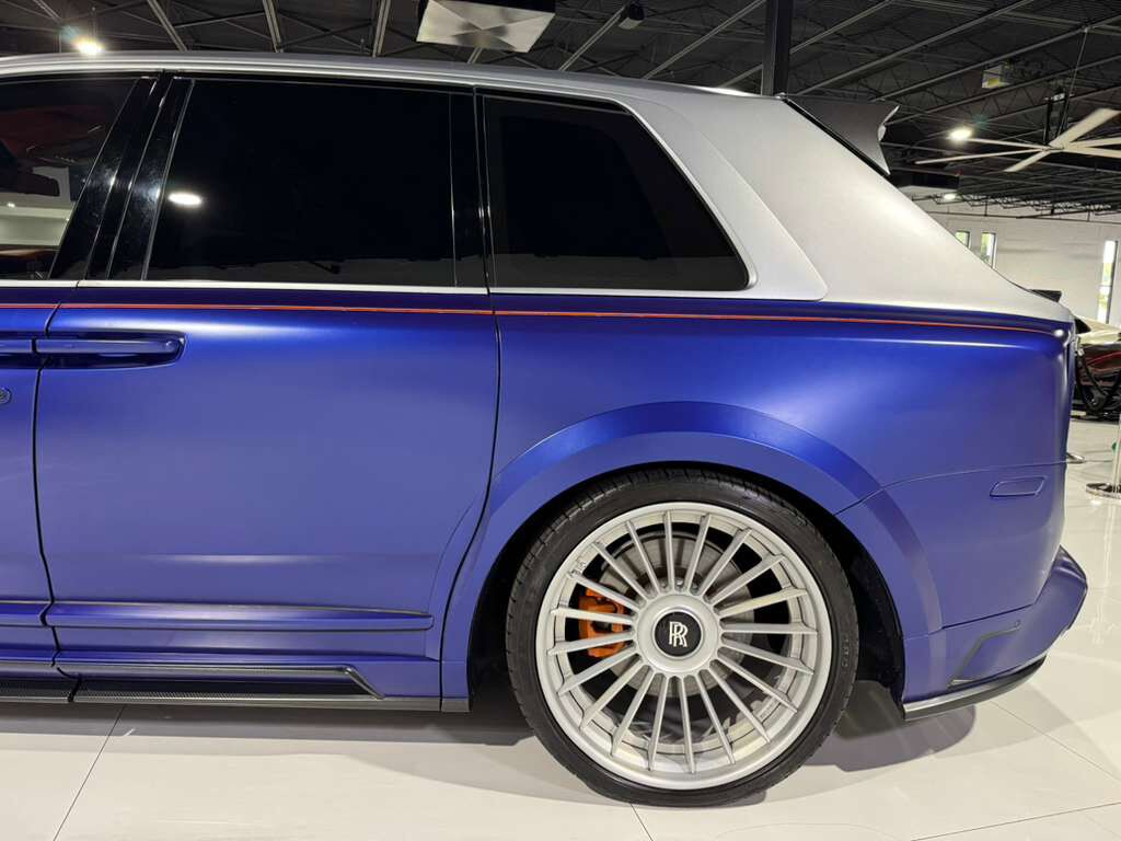 2019 Rolls-Royce Cullinan widebody kit, custom interior, Bespoke Audio system, rear infotainment system AND MUCH MORE!!! Fort Lauderdale FL