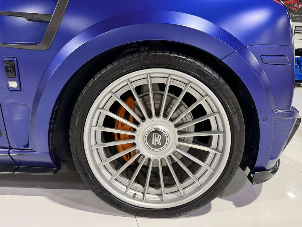 2019 Rolls-Royce Cullinan widebody kit, custom interior, Bespoke Audio system, rear infotainment system AND MUCH MORE!!! Fort Lauderdale FL