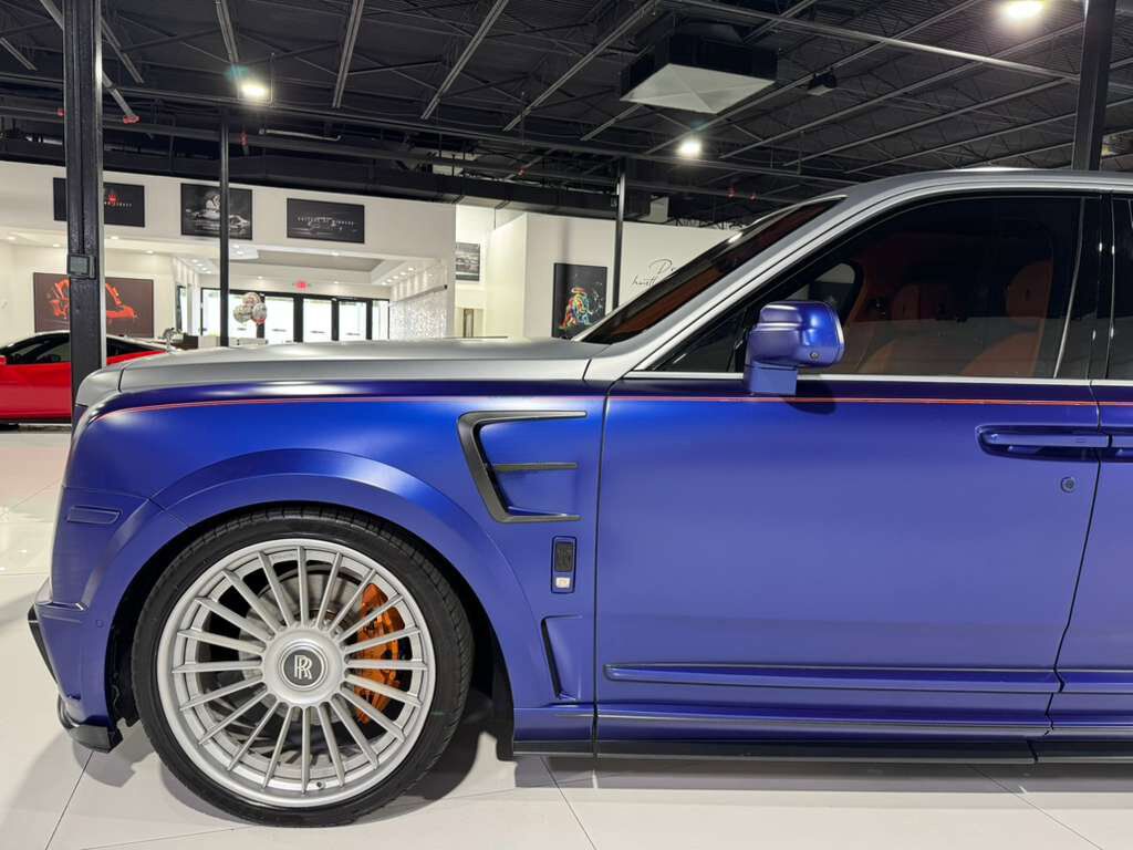 2019 Rolls-Royce Cullinan widebody kit, custom interior, Bespoke Audio system, rear infotainment system AND MUCH MORE!!! Fort Lauderdale FL