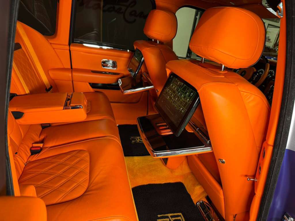 2019 Rolls-Royce Cullinan widebody kit, custom interior, Bespoke Audio system, rear infotainment system AND MUCH MORE!!! Fort Lauderdale FL