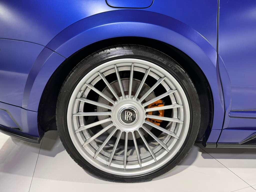 2019 Rolls-Royce Cullinan widebody kit, custom interior, Bespoke Audio system, rear infotainment system AND MUCH MORE!!! Fort Lauderdale FL