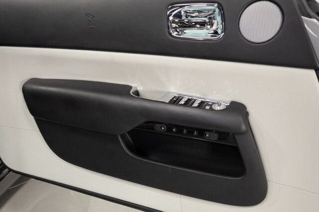 2019 Rolls-Royce Dawn ($394,150 MSRP!!) *ONLY 11,000 MILES* *FACTORY ORDERED BLACK EXTERIOR DETAILING* San Diego CA