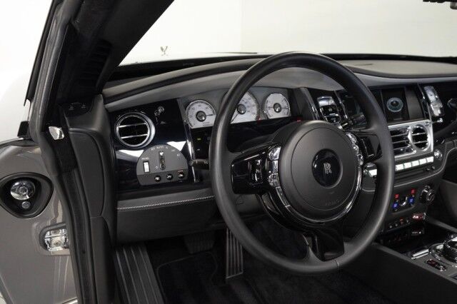 2019 Rolls-Royce Dawn ($394,150 MSRP!!) *ONLY 11,000 MILES* *FACTORY ORDERED BLACK EXTERIOR DETAILING* San Diego CA