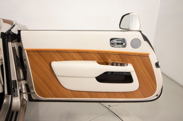 2019 Rolls-Royce Dawn ($420,950 MSRP!!) *ONLY 7,000 MILES* *BESPOKE INTERIOR* *FULL CANADEL PANELING* *FACTORY TWO-TONE* *1-OWNER* San Diego CA